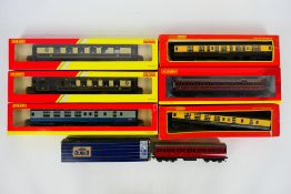 Hornby - Hornby Dublo - Seven boxed OO gauge carriages from Hornby.