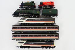 Hornby - A group of unboxed OO gauge locomotives and carriages.