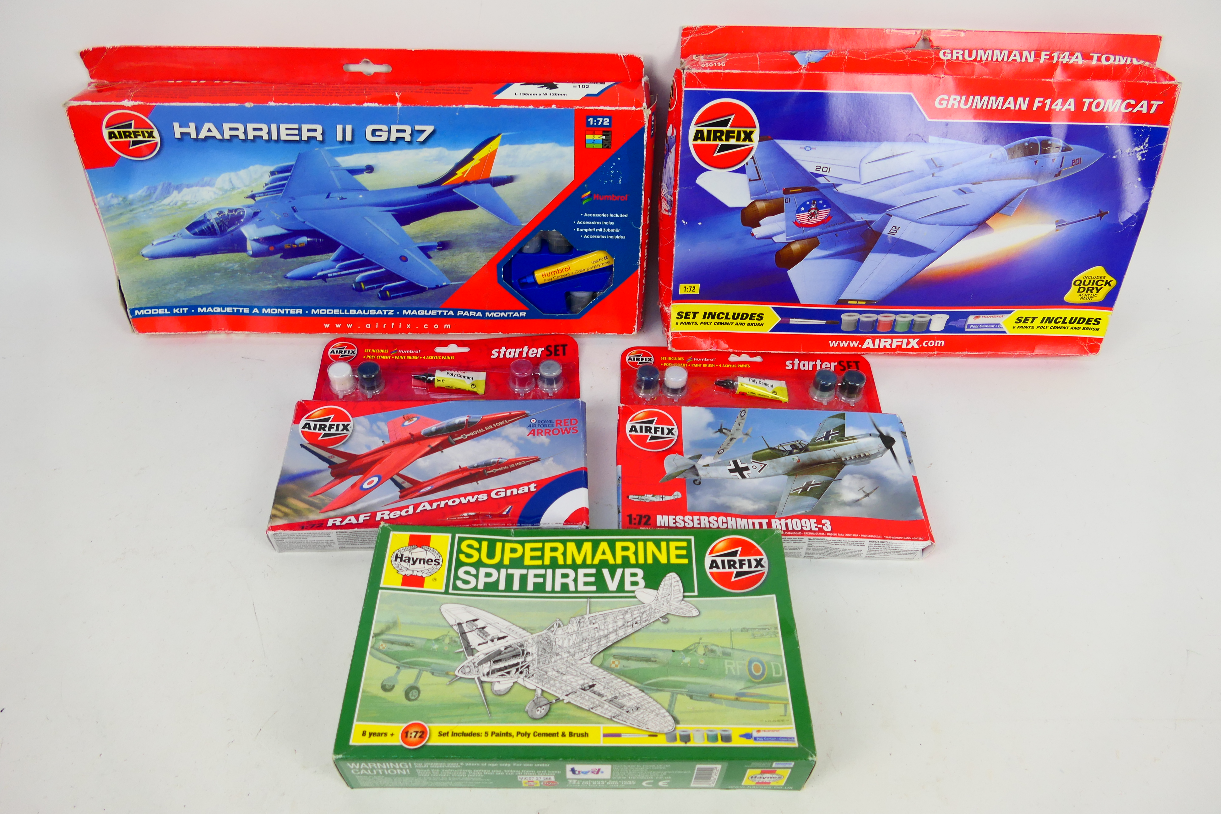 Airfix - Five boxed plastic model military aircraft kits in 1:72 scale.