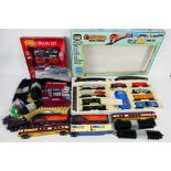 Life Like Trains - Others - A Life Like Train HO gauge battery operated trains set with a boxed