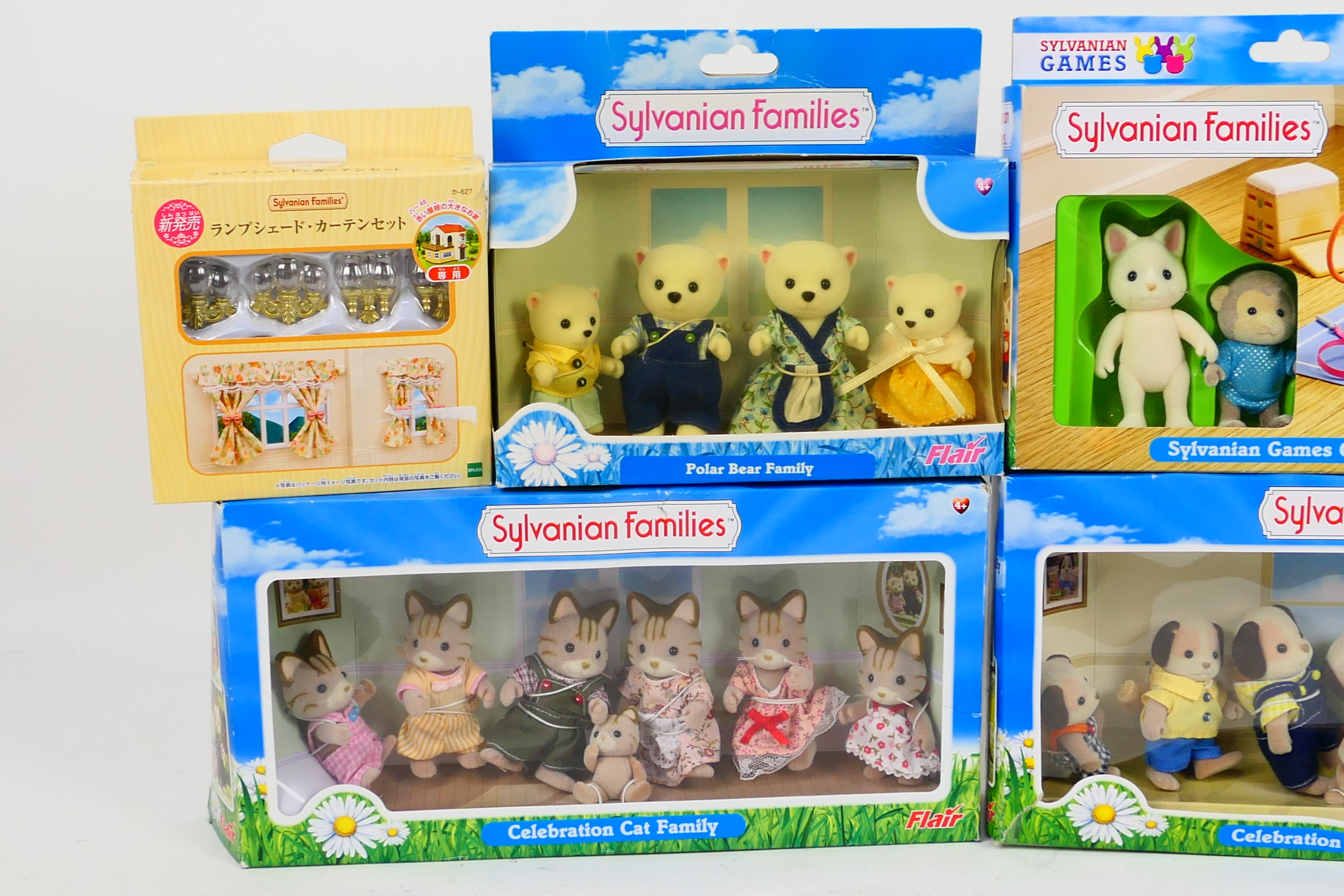 Tomy - Flair - Epoch - Sylvanian Families - Six boxed Sylvanian Families toys. - Image 2 of 3