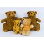 Unbranded - 4 x bears, a vintage jointed straw filled bear approximately 32 cm tall,
