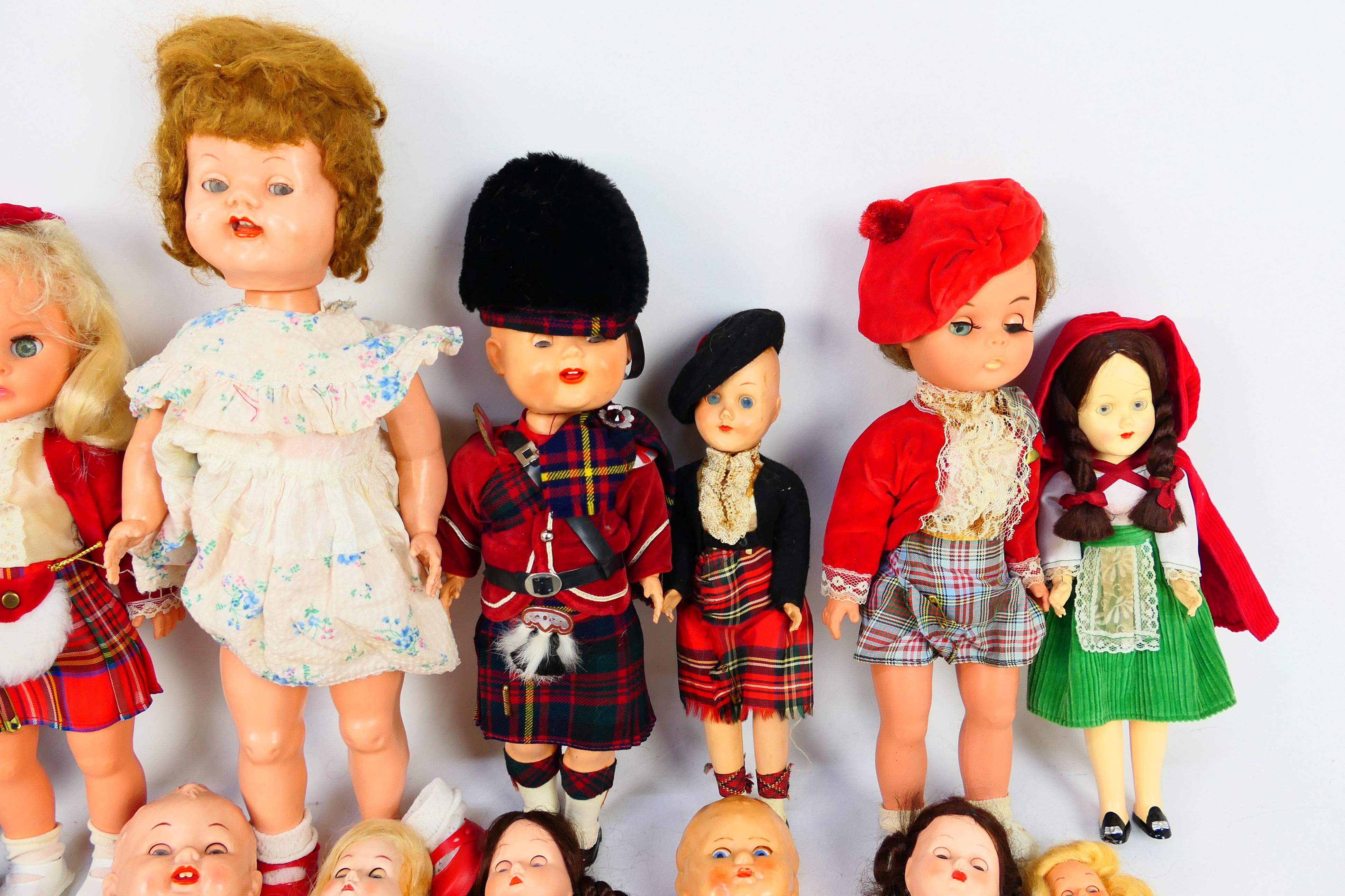 Roddy Dolls - An unboxed group of vintage Roddy dolls in various sizes, - Image 3 of 5