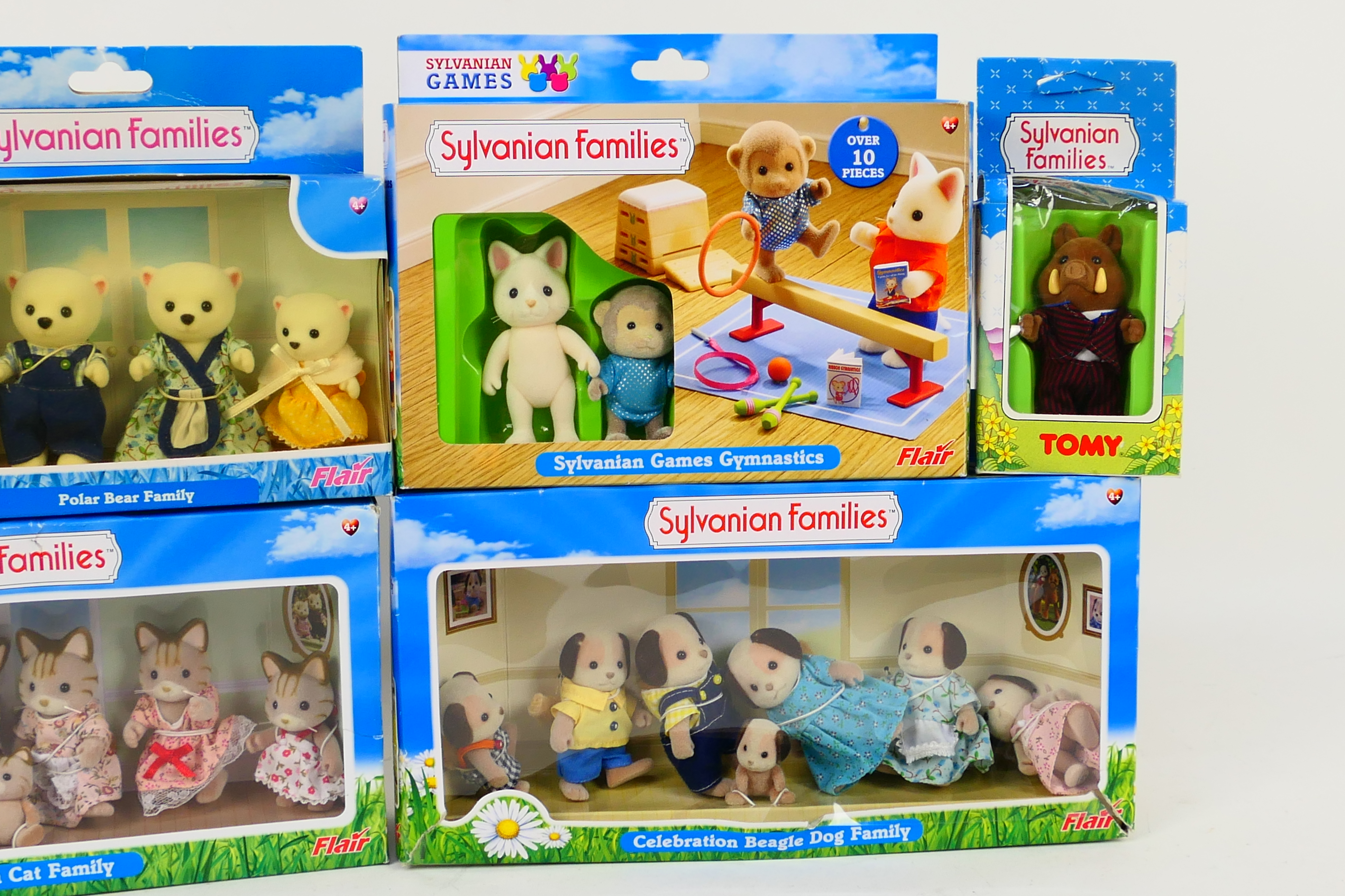 Tomy - Flair - Epoch - Sylvanian Families - Six boxed Sylvanian Families toys. - Image 3 of 3