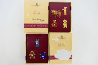 Steiff - Two boxes of Steiff Club 'Pin Sets'. The lot consists of set '1992-1994' plus '1995-1996'.