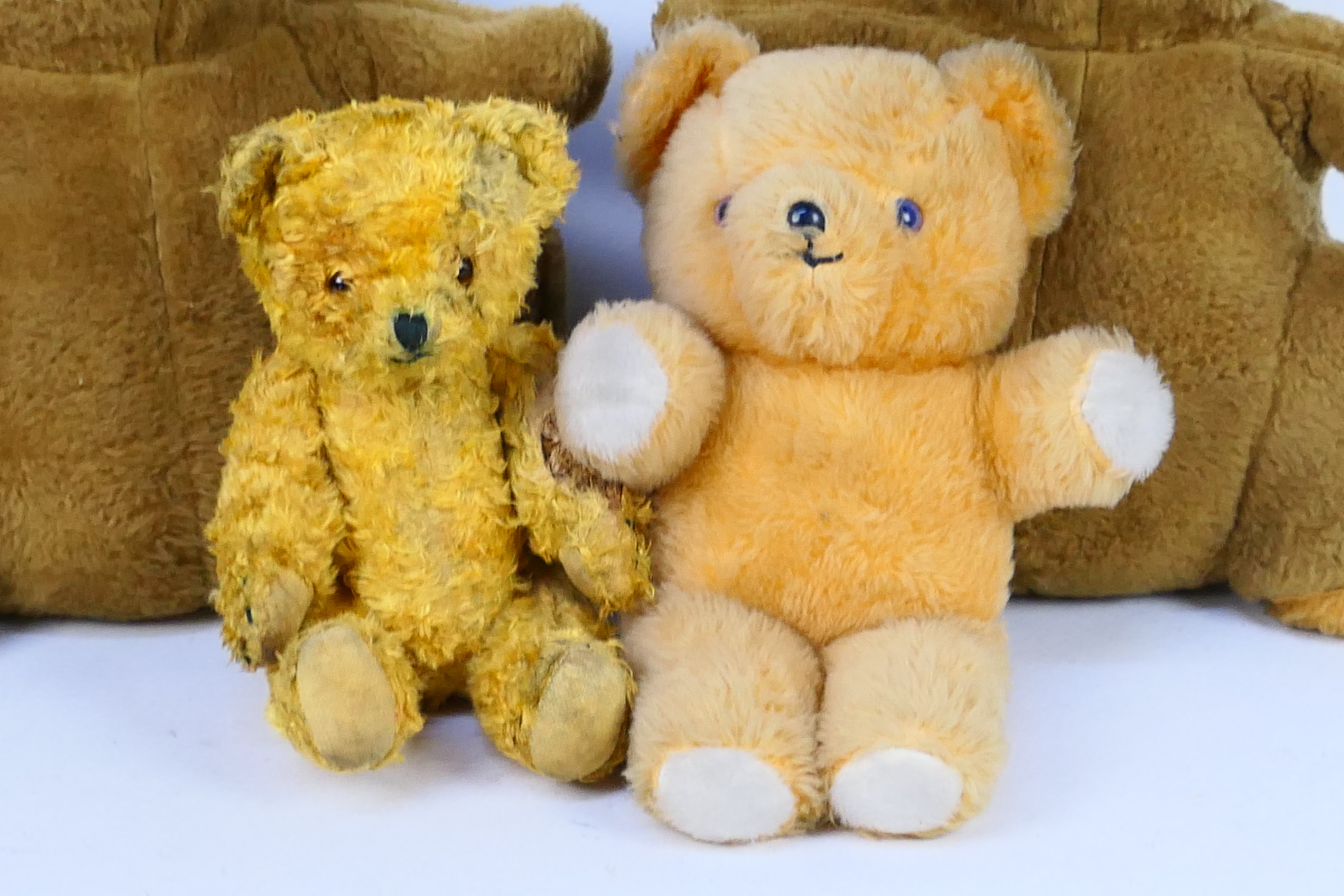 Unbranded - 4 x bears, a vintage jointed straw filled bear approximately 32 cm tall, - Image 2 of 5