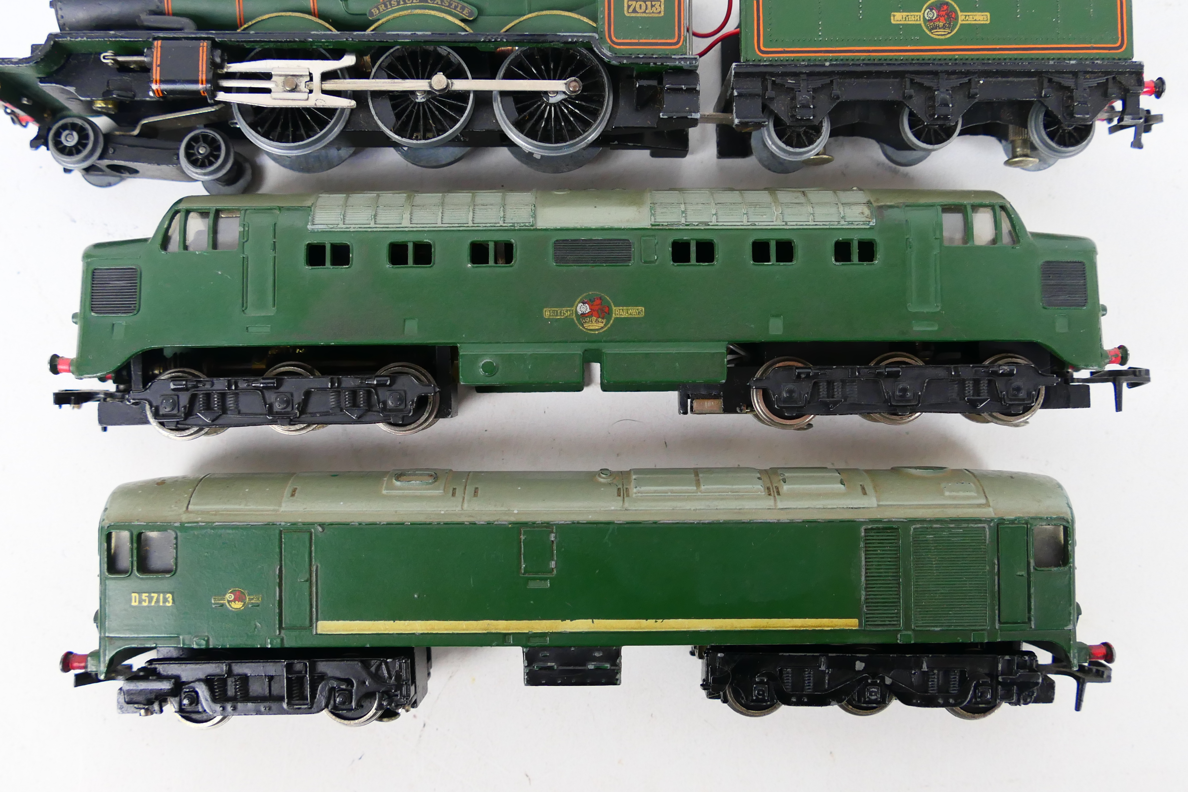 Hornby Dublo - 3 x unboxed 3 rail locomotives, a 4-6-0 named Bristol Castle number 7013, - Image 3 of 4