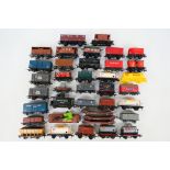 Hornby - Triang - Hornby Dublo - Wrenn - An unboxed group of over 30 items of OO/HO gauge freight