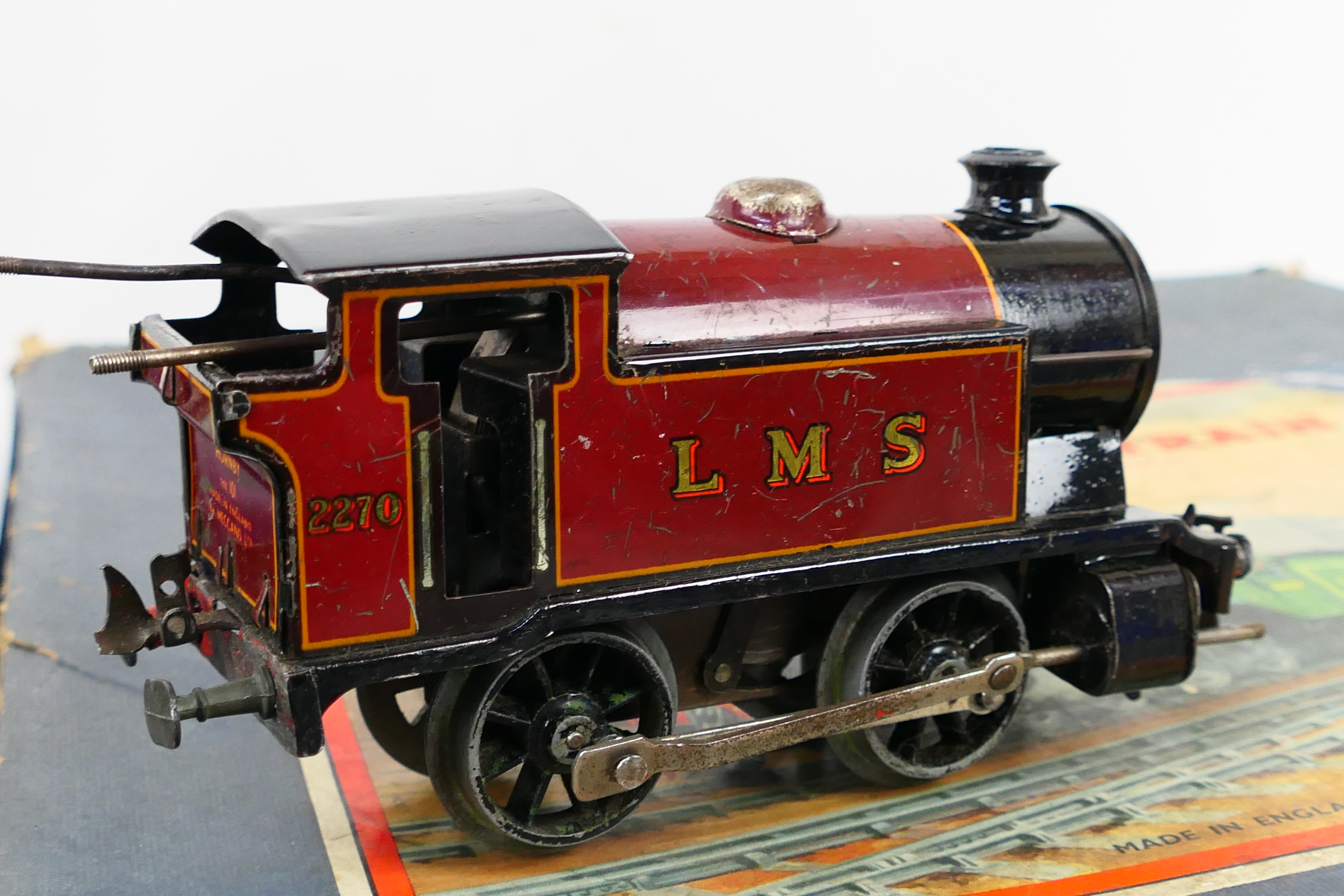 Hornby - A boxed clockwork O gauge 501 Passenger Set in LMS livery. - Image 5 of 5