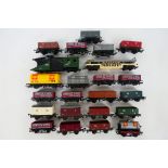 Triang - Hornby - Over 20 pieces of OO gauge freight rolling stock including Tri-ang R138 Snow