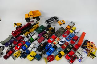Corgi - Tonka - Welly - Majorette - A group of unboxed vehicles including Volkswagen Beetle,