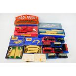 Hornby Dublo - Mike's Models - A collection of boxed rolling stock and buildings including 10 x