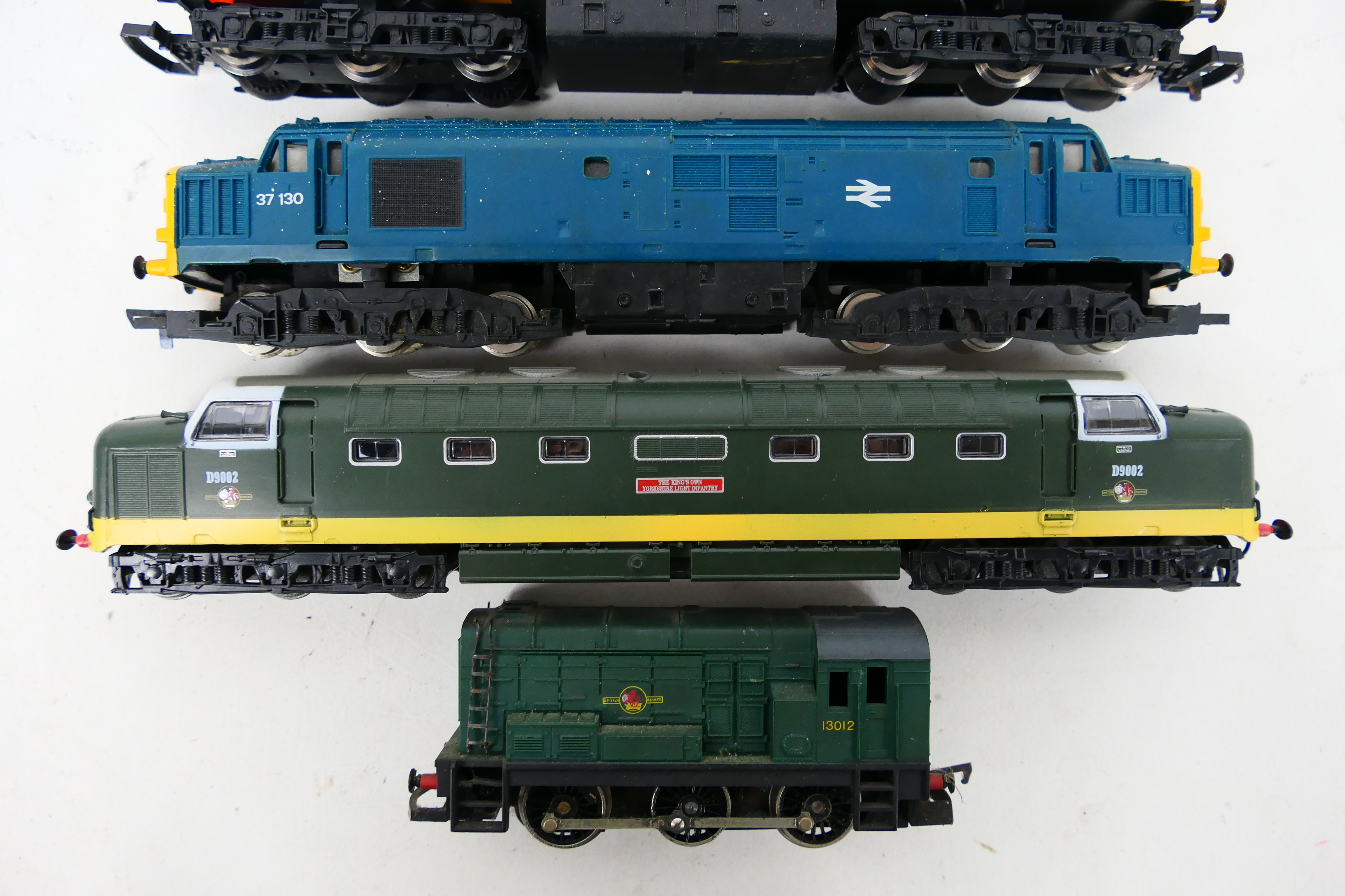 Hornby - Lima - 5 x OO gauge locomotives for spare or restoration including a class 37 named - Image 3 of 3