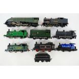 Hornby - Hornby Dublo - Other - An unboxed group of playworn OO gauge locomotives.
