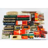 Hornby - Triang - Wrenn - Other - A miscellany of boxed and unboxed OO gauge model railway item