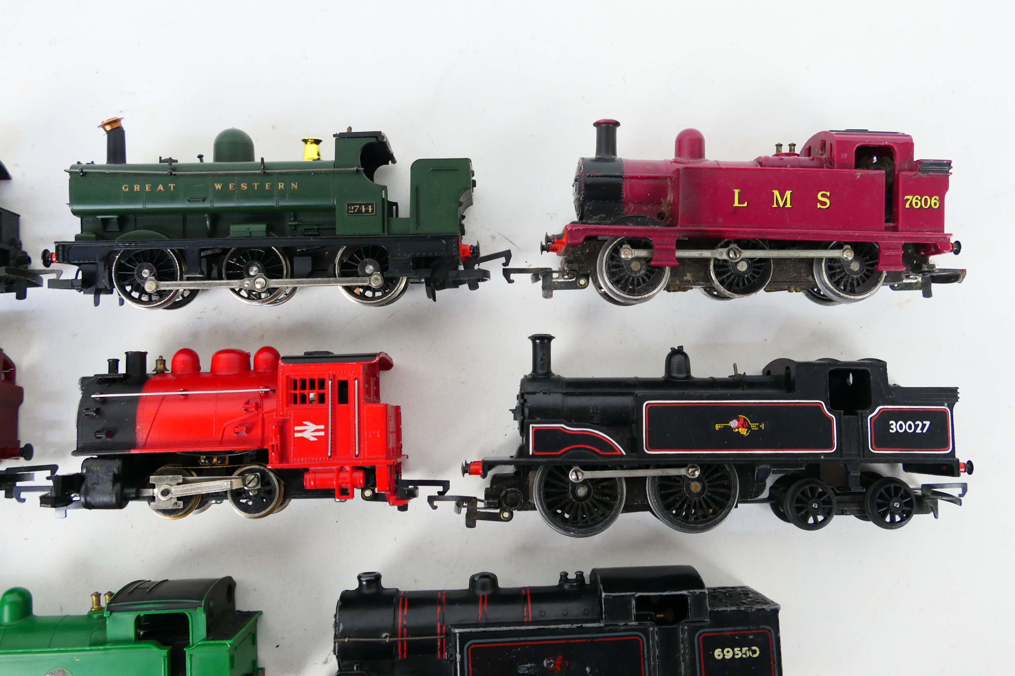 Hornby - Triang - An unboxed siding of eight OO gauge steam locomotives, - Image 3 of 4