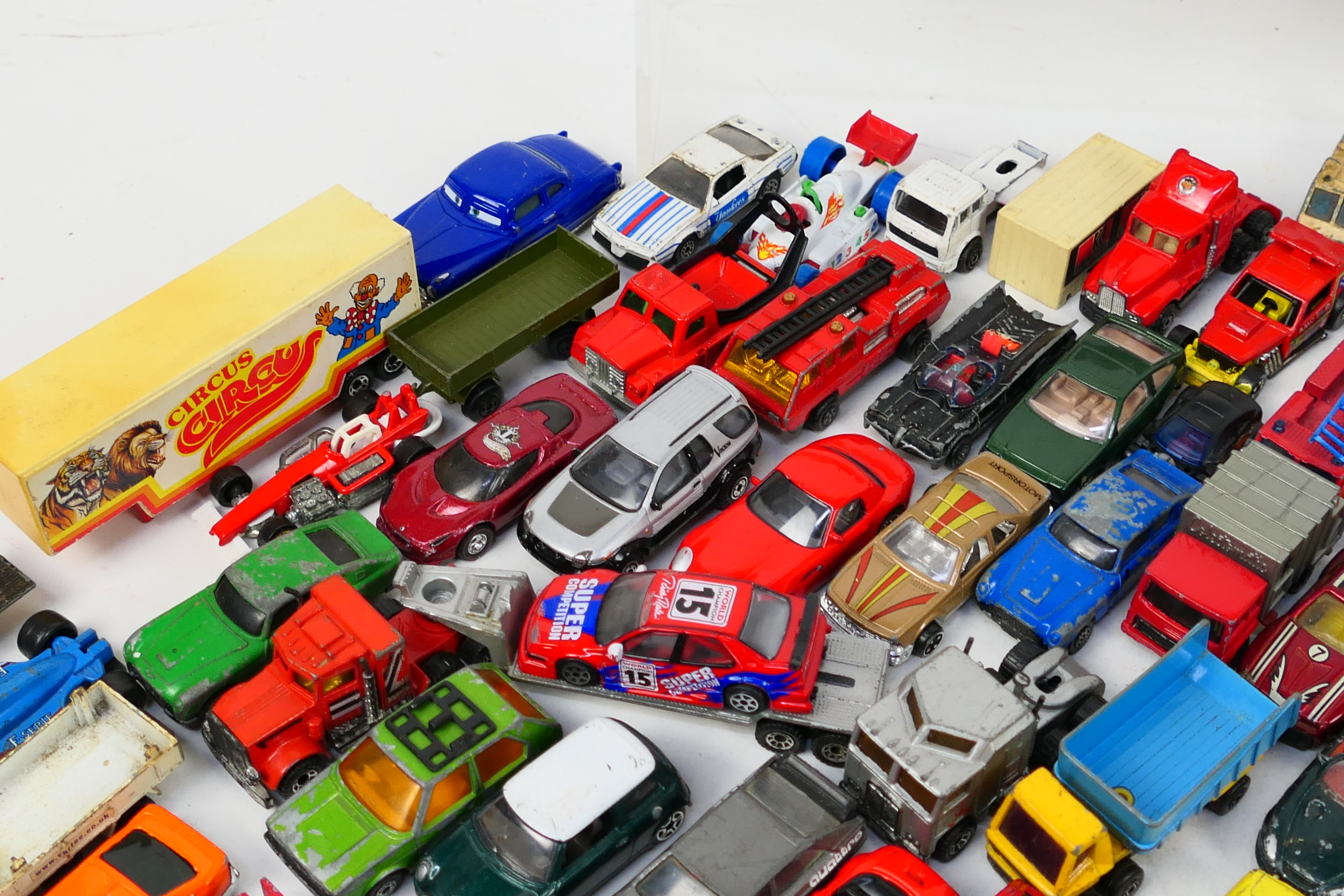 Matchbox - Corgi - Hot Wheels - Majorette - A group of vehicles including 55 Chevrolet, - Image 4 of 8