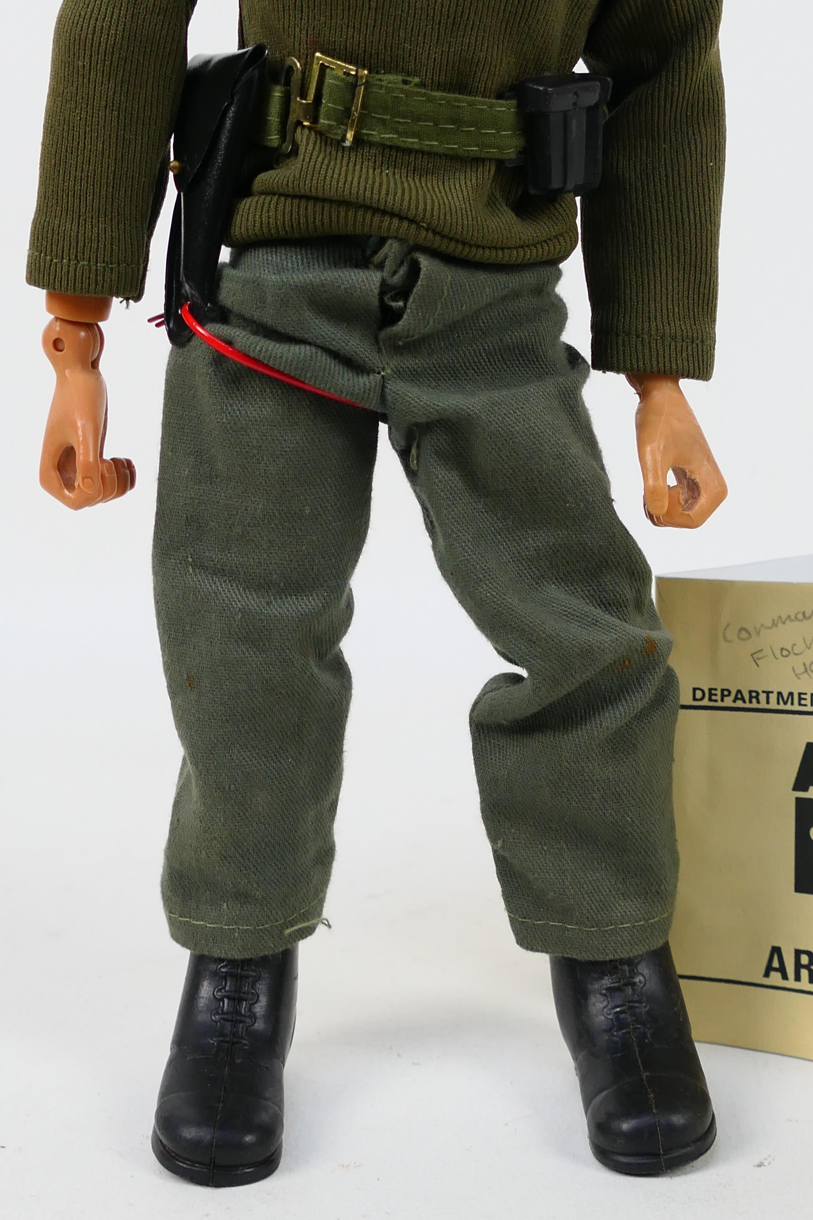 Palitoy - Action Man - An unboxed vintage 'Talking Commander' eagle eye Action Man blonde flock - Image 4 of 7