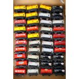 Hornby Dublo - 40 unboxed Hornby Dublo 14T tank wagons.