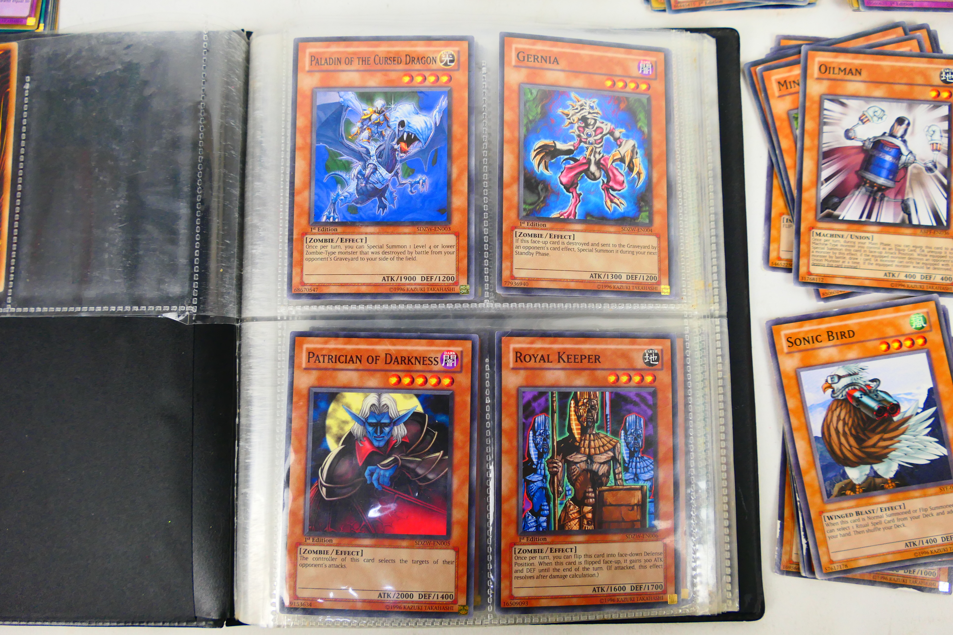 Yu-Gi-Oh! - A YuGiOh 5D's tin and folder - Image 11 of 12