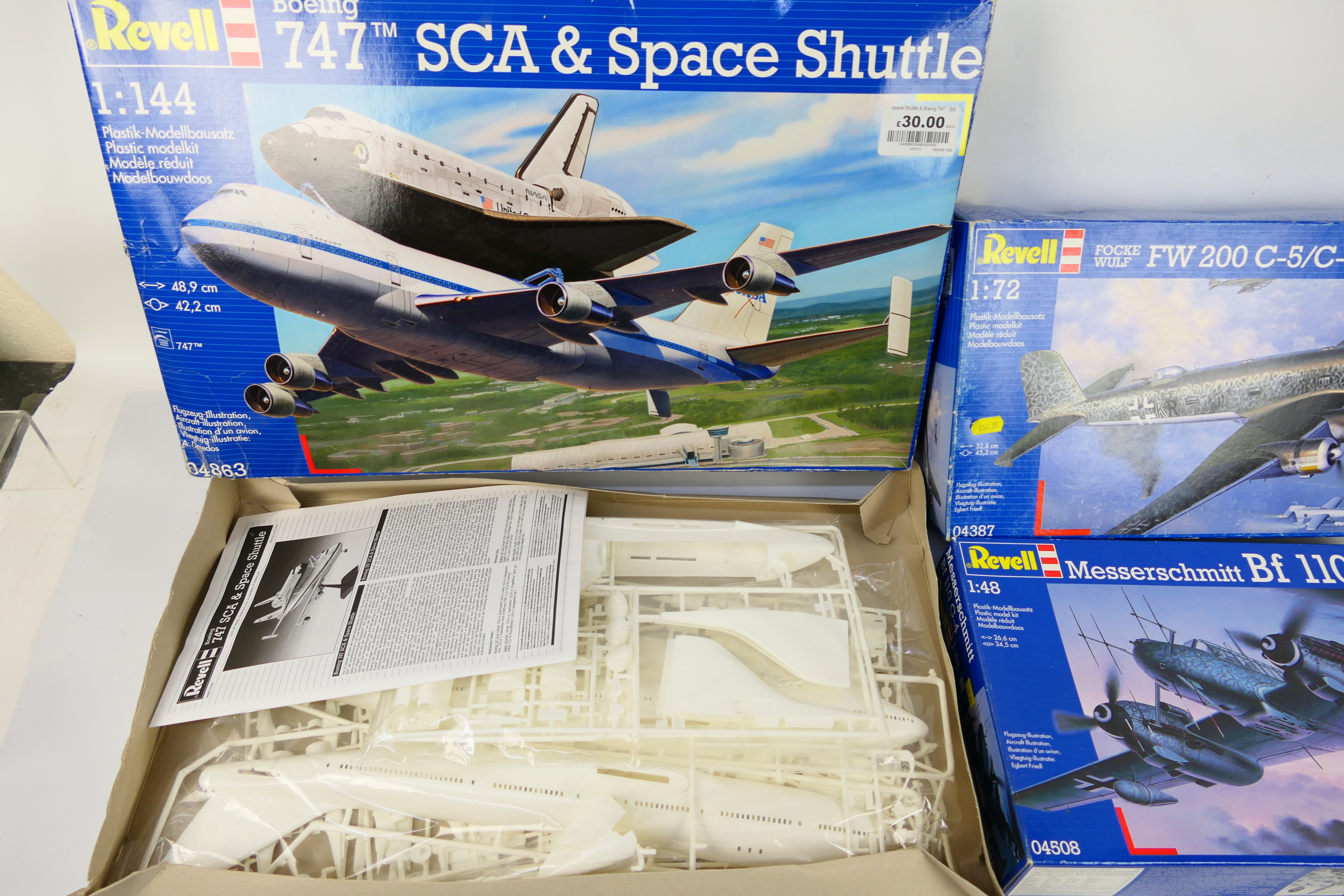 Revell - Three boxed 1:72 scale plastic model aircraft kits. - Image 2 of 3