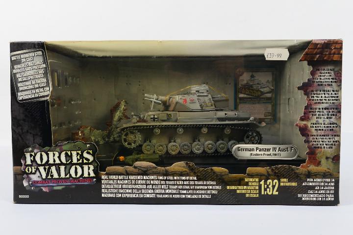 Forces of Valor - A boxed 1:32 scale Forces of Valor #80317 diecast WW2 German Panzer IV Ausf.