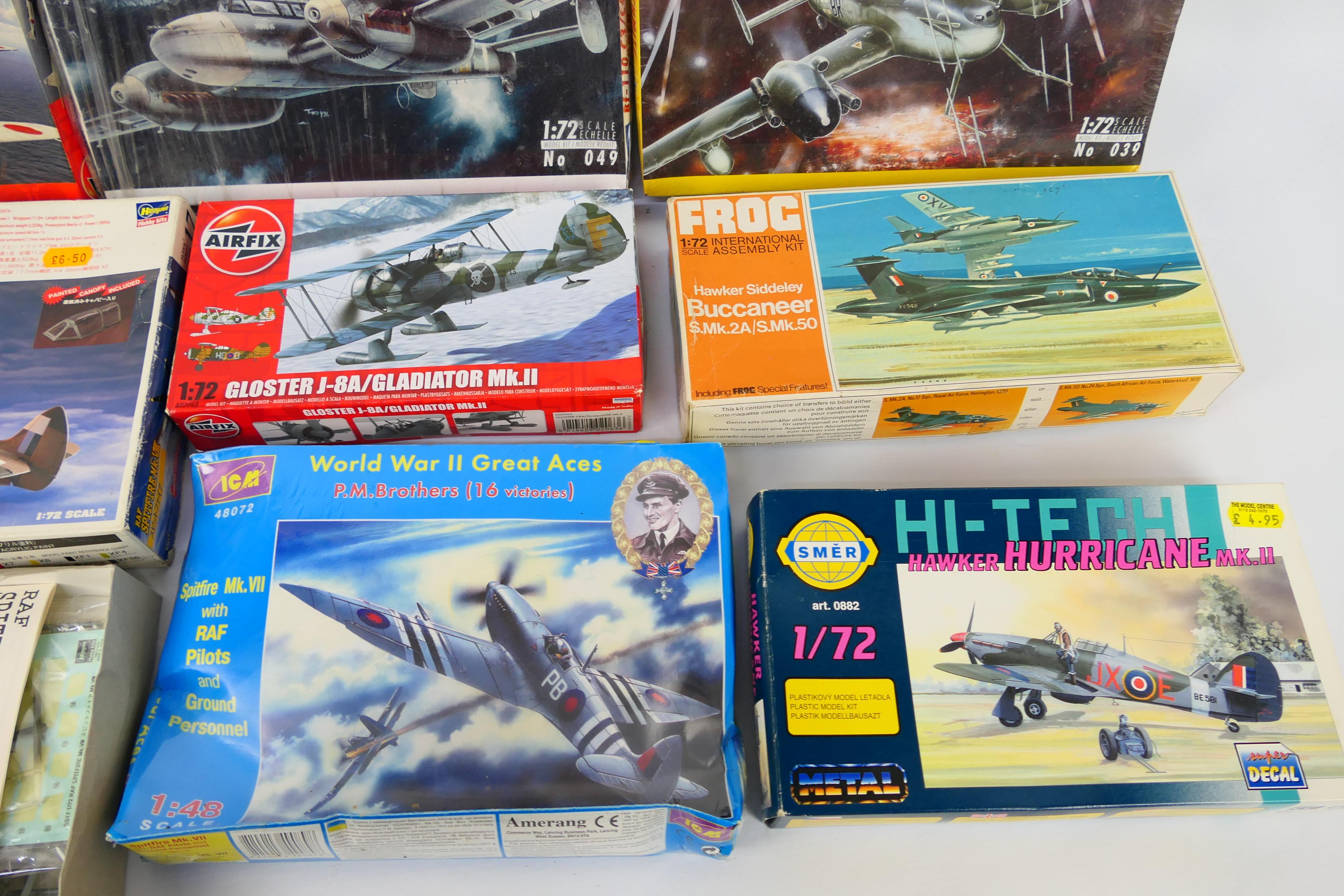 Airfix - Italeri - Hasegawa- SMER - Other - Eight boxed predominately 1:72 scale plastic miliatary - Image 3 of 4