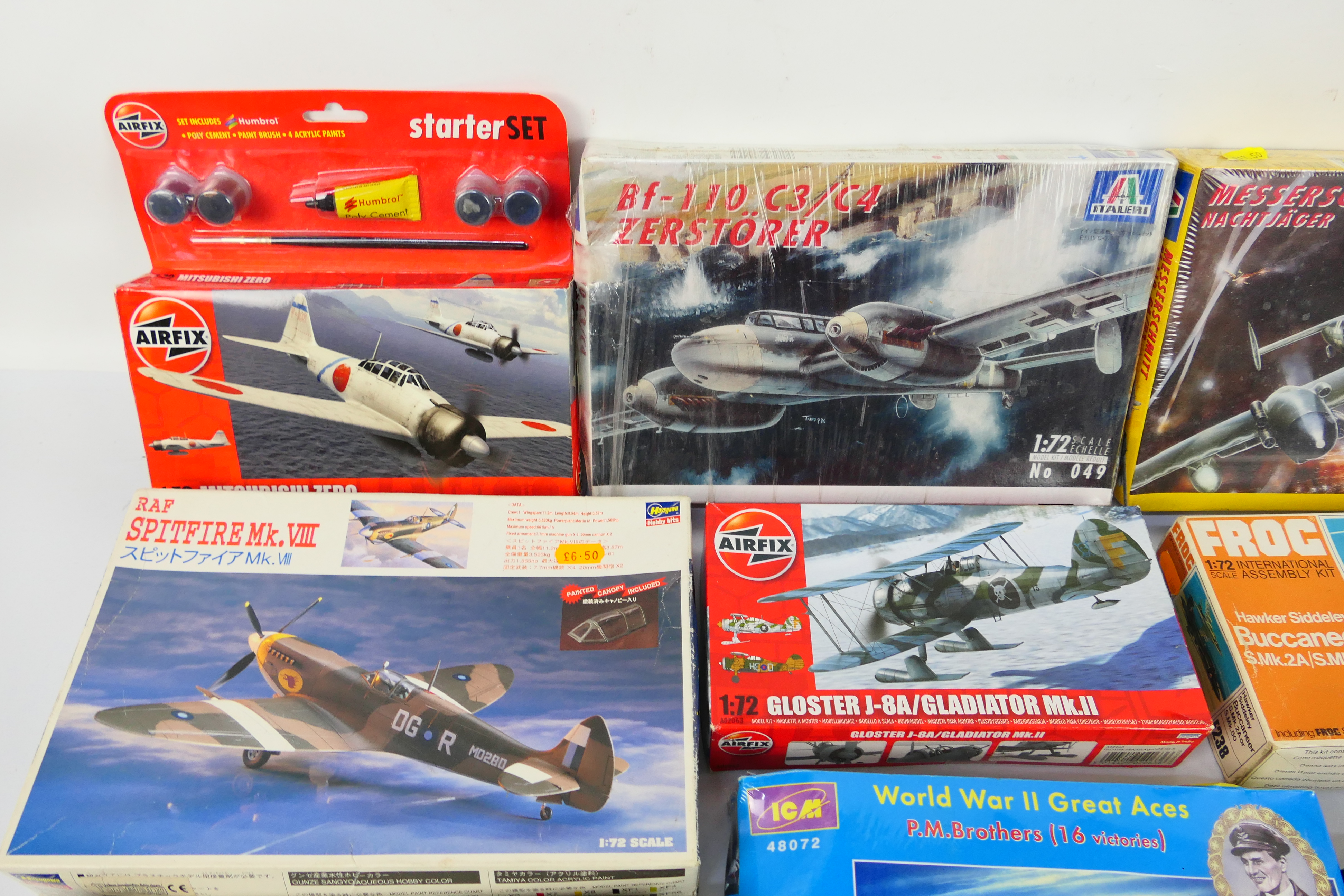 Airfix - Italeri - Hasegawa- SMER - Other - Eight boxed predominately 1:72 scale plastic miliatary - Image 2 of 4