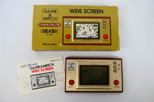 Nintendo - A boxed 1981 dated Nintendo Game & Watch wide screen Parachute # PR-21.