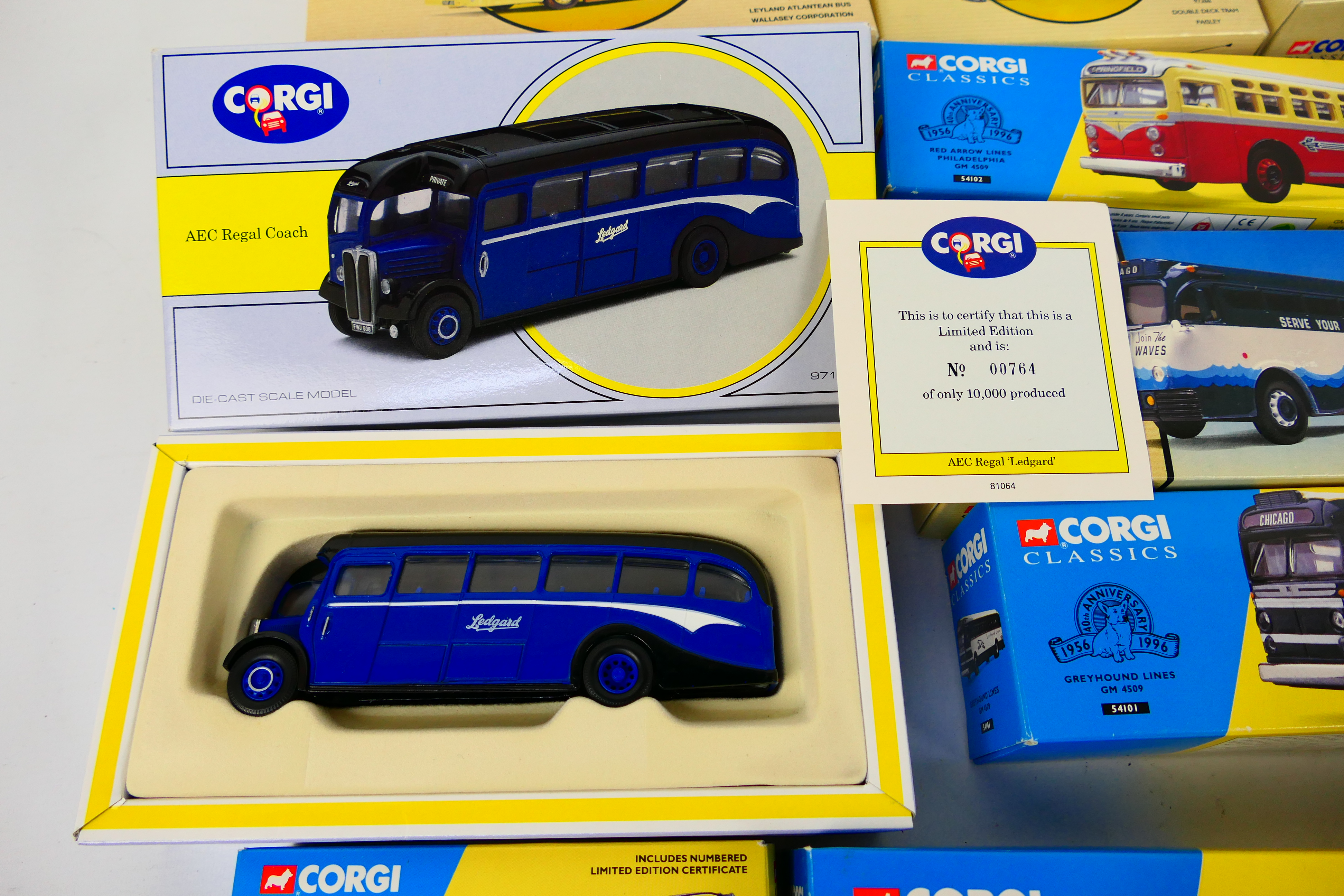 Corgi Classics - 13 boxed diecast model buses and trams from various Corgi ranges, - Image 4 of 4