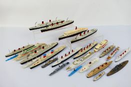 Minic - Others - A fleet of 24 unboxed predominately Minic diecast model ships in various scales .
