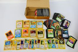 Pokemon - Harry Potter - A large collection of loose Harry Potter and Pokemon trading cards.