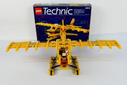Lego - A boxed vintage 1988 Lego #8862 'Technic' Prop Plane.