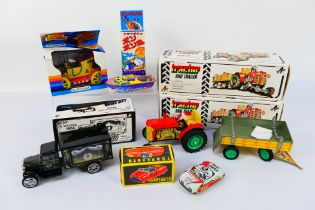 Kovap - Dubena - Vintage Tinplate - A collection of boxed tinplate vehicles including 2 x tractors