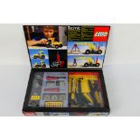 Lego - Technic - Pneumatic. A boxed #8040 Construction Crane.