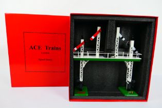 Ace Trains - A boxed Ace Trains ACS/1 Signal Gantry.