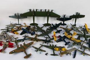 Airfix - Revell - Others - A fleet of over 30 constructed and painted plastic model military