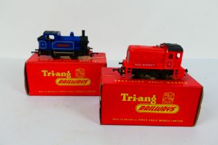 Tri-ang - 2 x boxed OO gauge locomotives, an 0-4-0 industrial tank engine named Nellie number 7 # R.