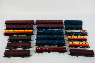 Lima - Airfix - Tri-ang - A collection of OO gauge coaches and vans including 3 x Express Parcels