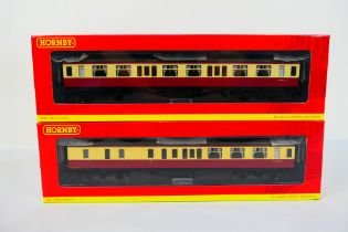 Hornby - 2 x boxed OO gauge BR Hawksworth coaches, a 3rd class and a brake 3rd class # R4405,