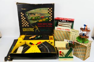 Tri ang - Scalextric. A boxed Tri-ang Scalextric Model CM3. Racing cars #3 #4 Racing cars.