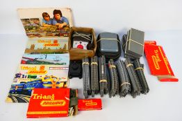 Hornby - Tri-ang - A collection of OO gauge items including Power Controller No1,