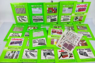 Metcalfe - 18 x boxed N gauge building kits and 3 x unboxed but still sealed in their bag kits