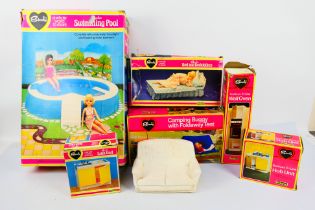 Pedigree - Sindy - A mainly boxed collection of Sindy accessories.