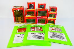 Hornby Lyddle End - Metcalfe - 10 boxed Hornby 'Lyddle End' N gauge scenic buildings with three