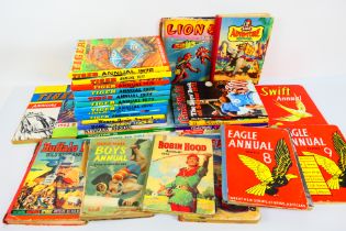 Heineman - Odhams - A collection of vintage children's annuals including Tiger, Eagle, Robin Hood,
