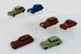 Dinky Toys - A group of 6 unboxed Dinky Toys 39 series diecast models.