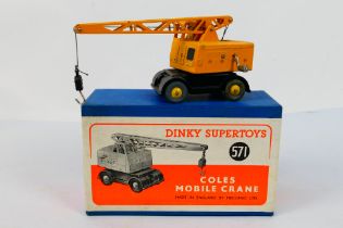 Dinky Toys - A boxed Dinky Toys #571 Coles Mobile Crane.