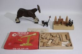 Dregeno - Unbranded - An articulated wooden horse and a black cat with moving head and tail,