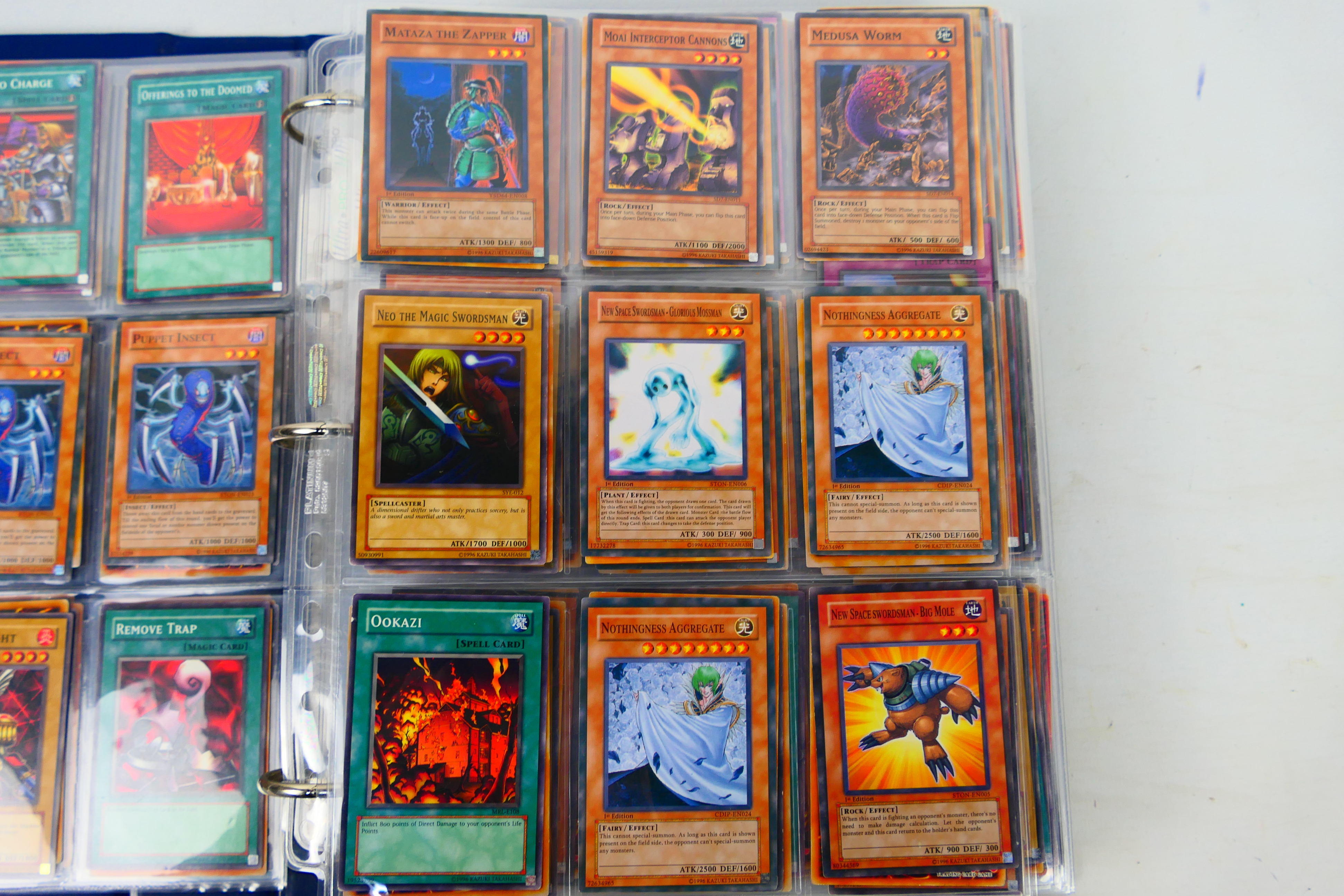 Konami - Yu-Gi-Ho - A large collection of over 600 loose Yu-Gi-Ho trading cards. - Image 4 of 13
